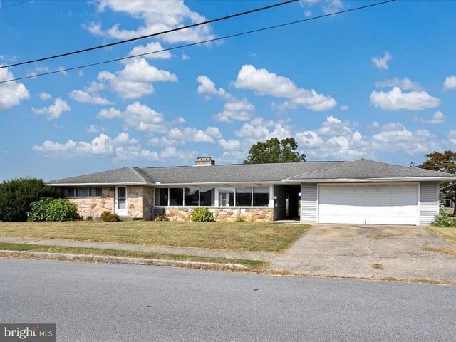 501 W Oak St, Palmyra