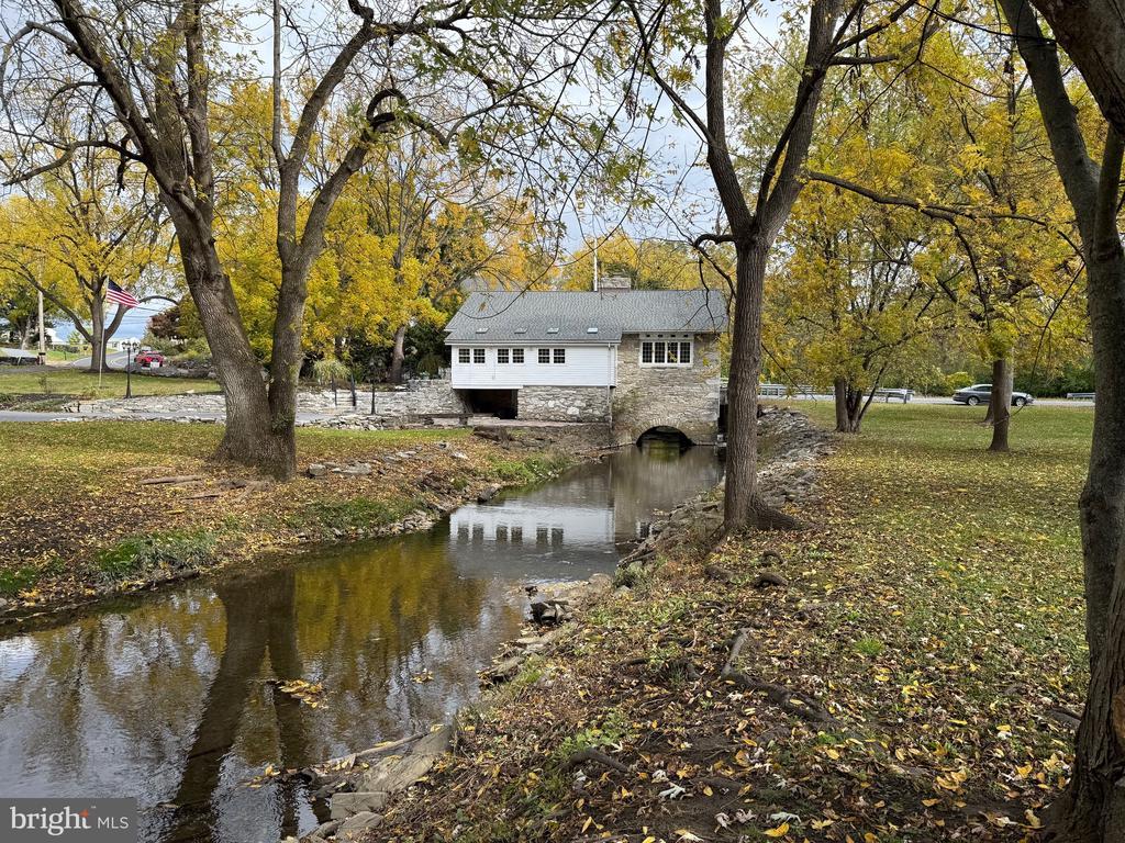 535 S Mill St, LEBANON