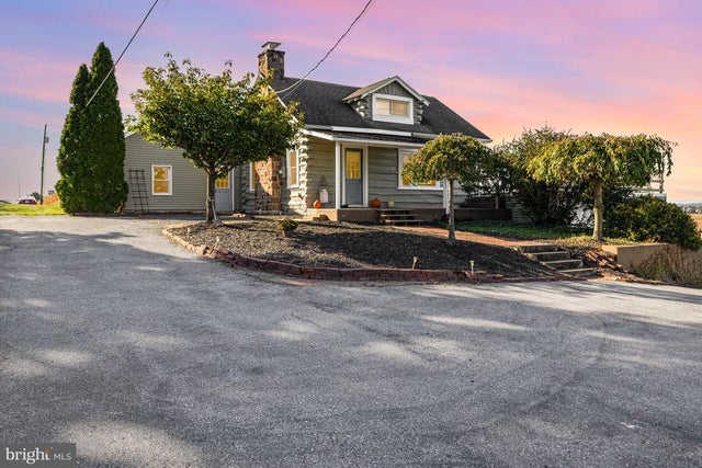 2215 Colebrook Rd, Lebanon