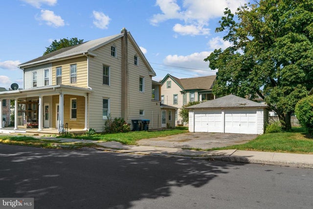 1 E Broad St, Annville