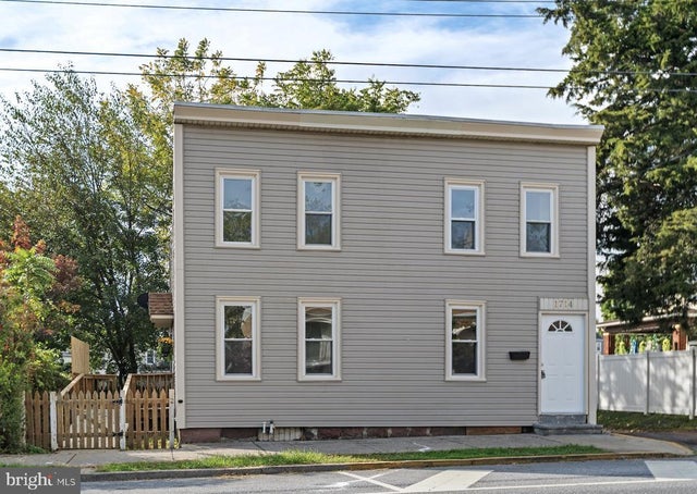 1714 Chestnut St, Lebanon