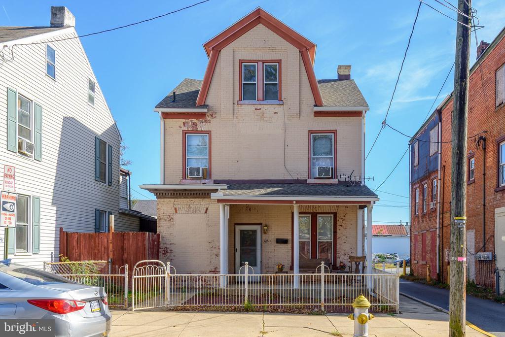 322 N 7th St, LEBANON