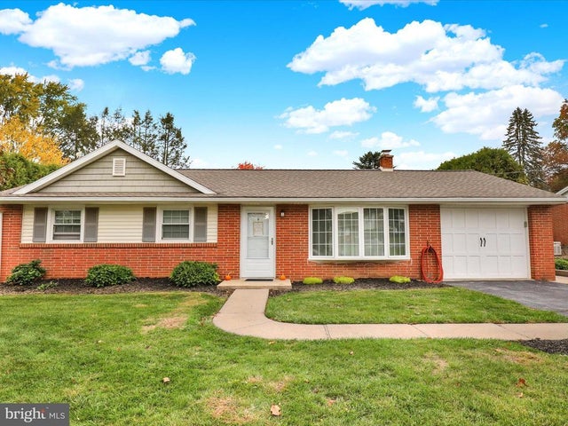 15 Clearview Dr, Lebanon