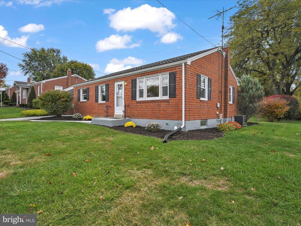 1009 S 1st Ave, LEBANON