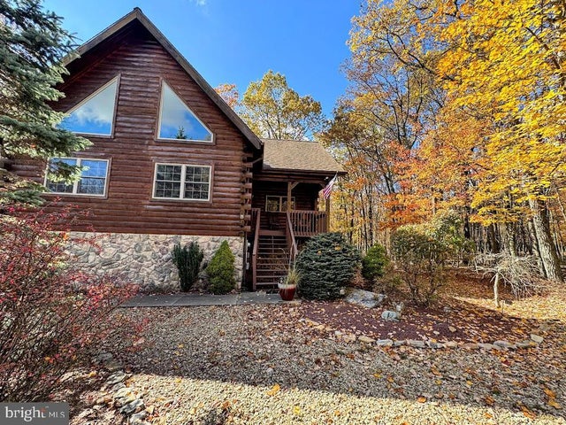 100 Glen Eagles Drive, Hazleton