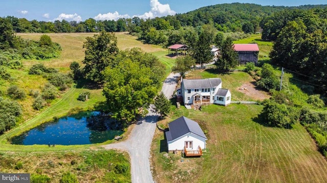 718 Turkey Path Rd, Linden