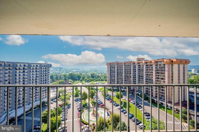 21438 Valley Forge Cir #1438, King Of Prussia