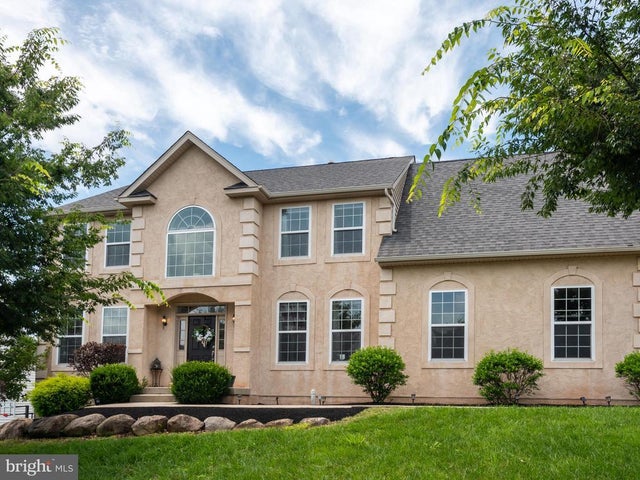 582 Championship Dr, Harleysville