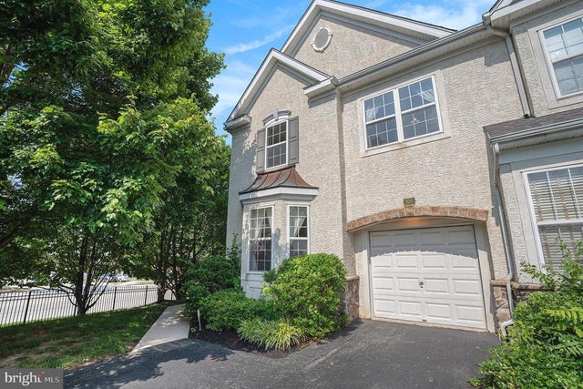 101 Rolling Hill Dr, Plymouth Meeting