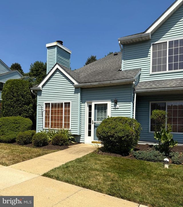 329 Pondview Dr, Harleysville