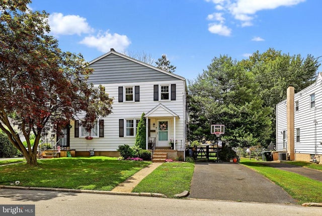 642 Monroe Ave, Glenside