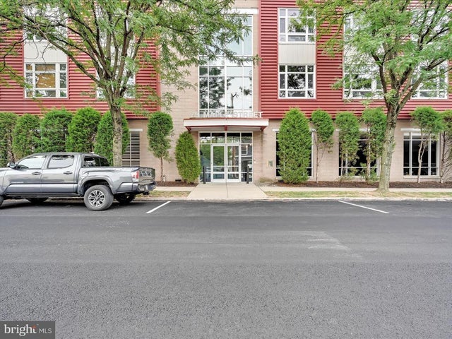 75 Maple St #104, Conshohocken