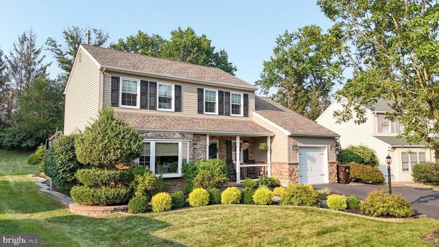 112 Fox Hunt Dr, Souderton