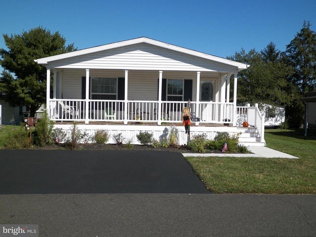 635 Stream View Dr, North Wales