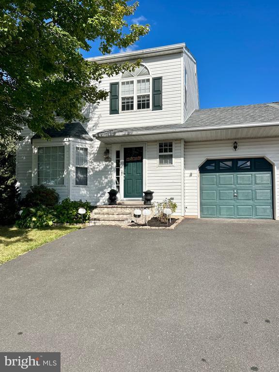 152 Merion Dr, Royersford