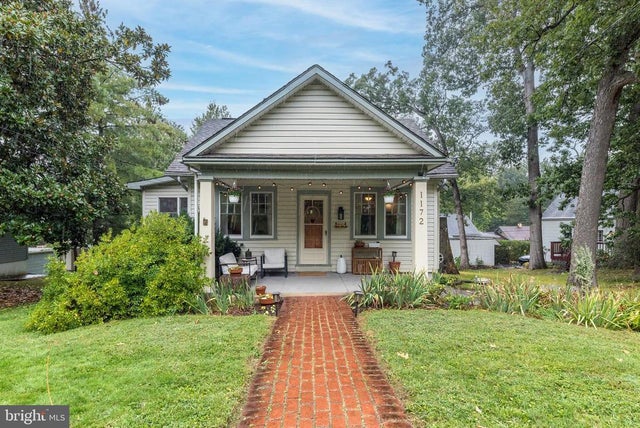 1172 Tyson Ave, Abington