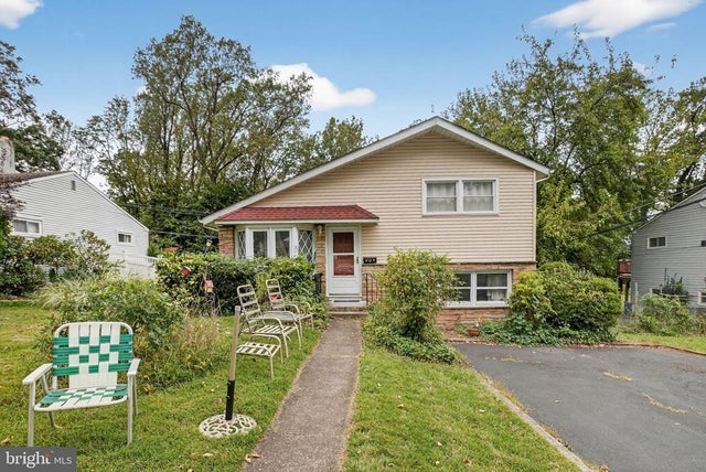 204 Cowbell Rd, Willow Grove