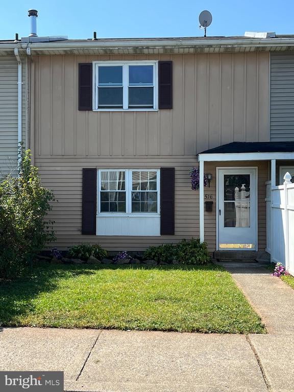 516 Colonial Dr, East Greenville