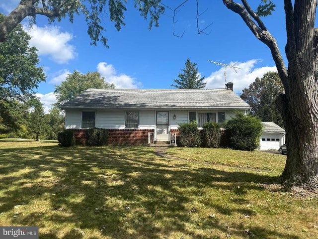 1533 School Rd, Hatfield