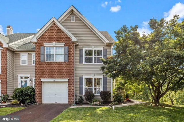 781 Martingale Rd, Schwenksville