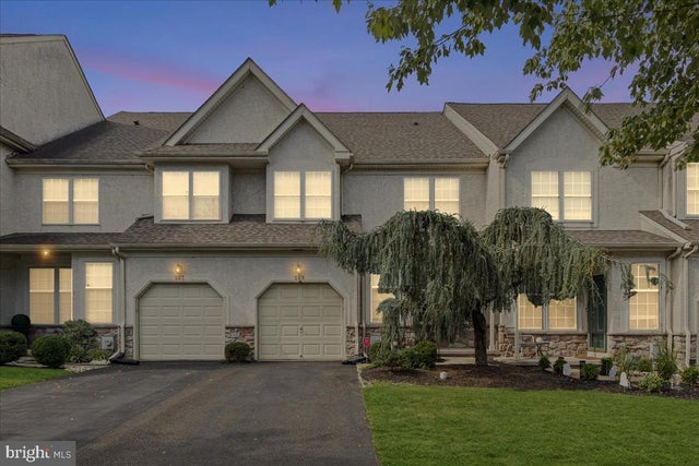 229 Brookdale Ct, Dresher