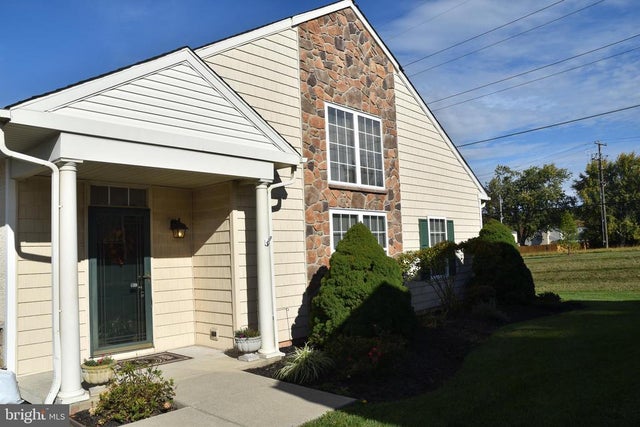 149 Arbour Ct, North Wales