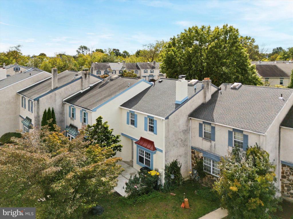 2504 Rockwood Dr, NORRISTOWN