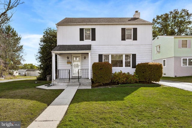 1705 Harmon Rd, Conshohocken