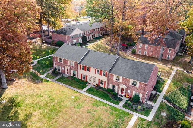 136 Nottoway Dr #l 4d, Penllyn