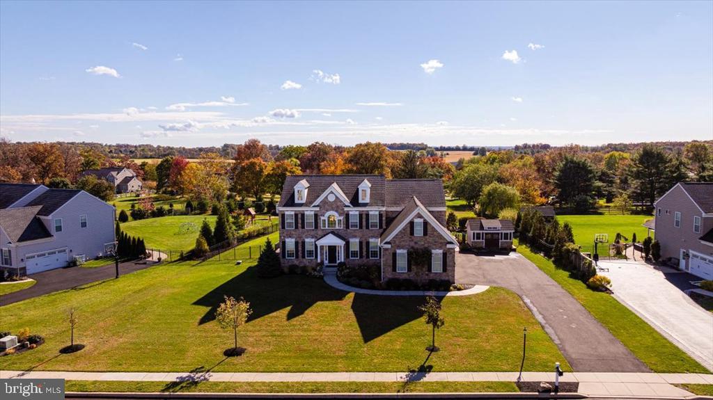 624 Crestwood Dr, TELFORD