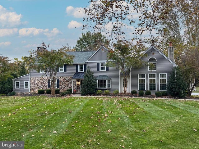 1141 Lafayette Rd, Wayne