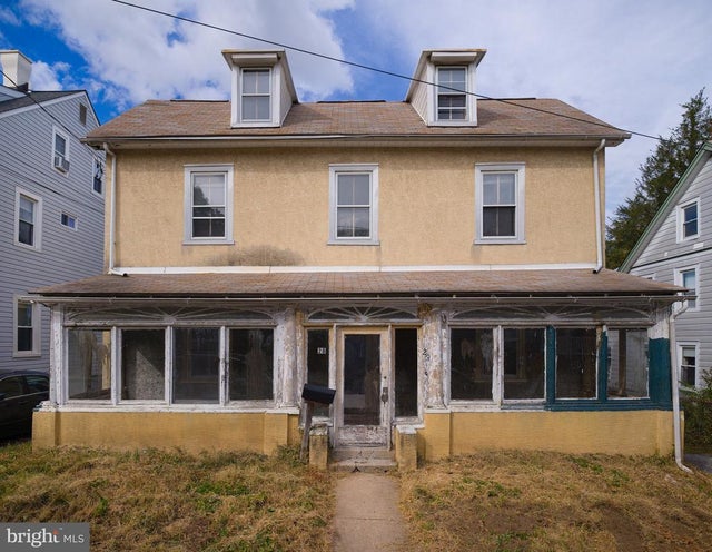 28 S Warner Ave, Bryn Mawr