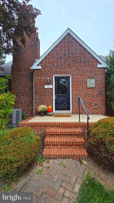 1724 Alba Rd, Willow Grove