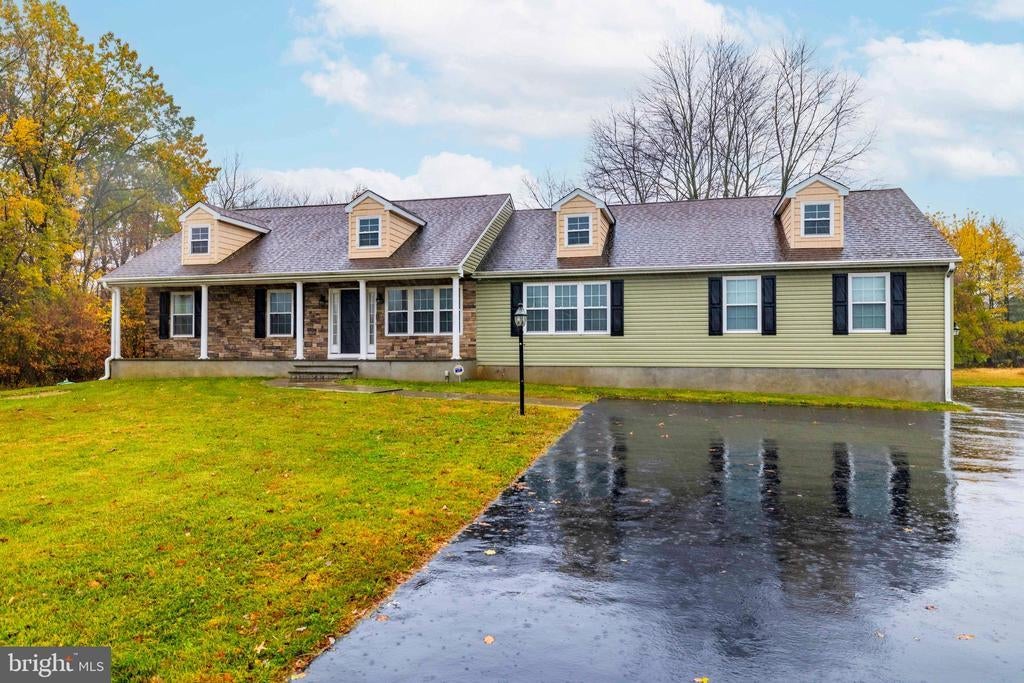 1608 County Line Rd, CHALFONT