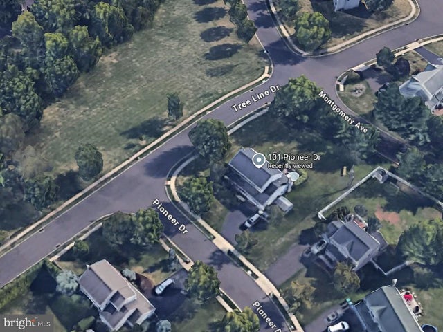 101 Pioneer Dr, Lansdale