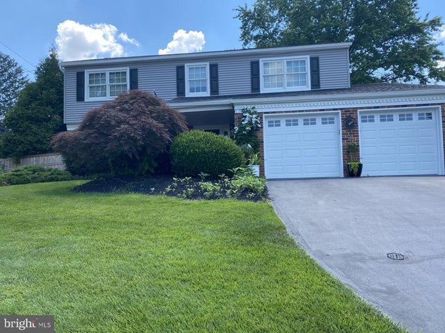 1416 Sullivan Dr, Blue Bell