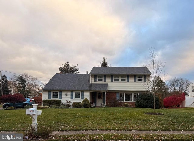 619 Brumar Dr, Hatboro