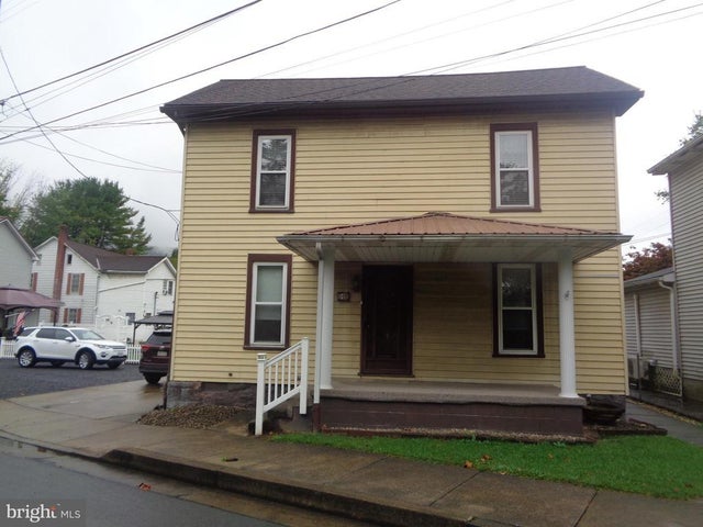4 Waterfront Street, Reedsville