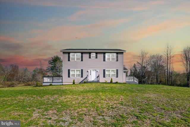 228 Cranberry Dr, Blakeslee