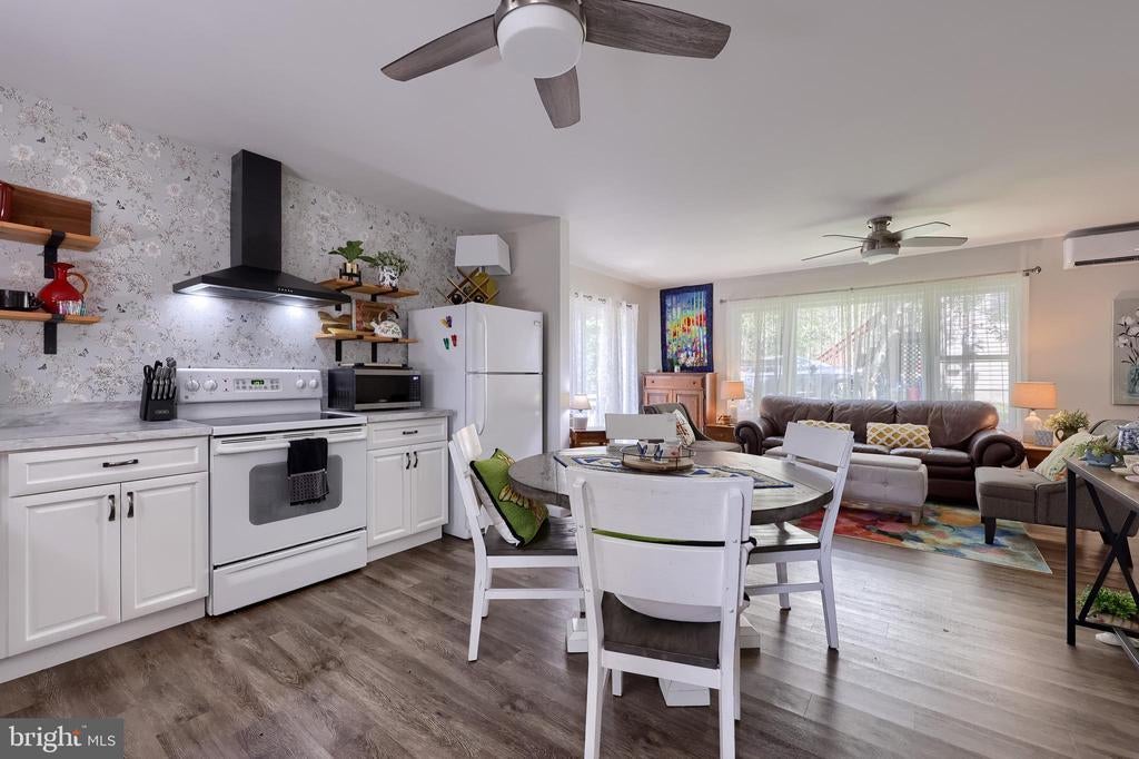 7942 Sleepy Hollow Dr, TOBYHANNA