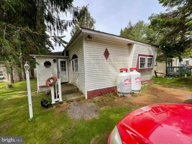 321 Campstead Cir, Blakeslee