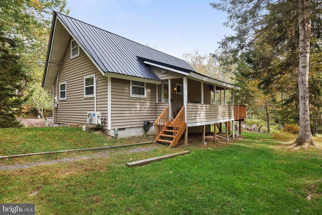 278 Trout Creek Dr, Pocono Lake