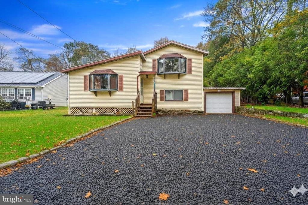 217 Coach Rd, TOBYHANNA