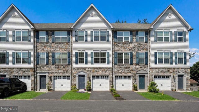 1522 Brookstone Pl, Hellertown