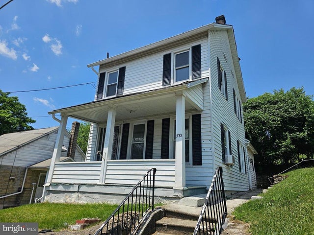 573 Fairview Ave, Bangor