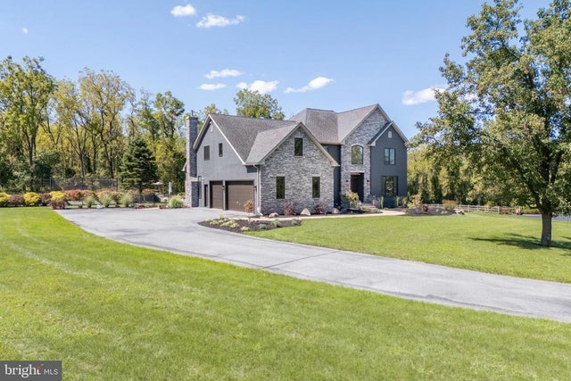 1944 Obriens Ct, Bethlehem