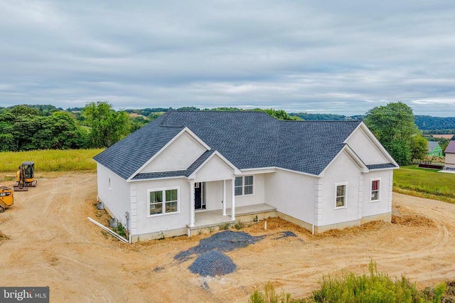 448 Long Ln, Walnutport