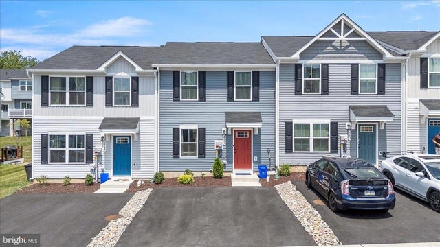 2105 Cross Country Rd, Northampton