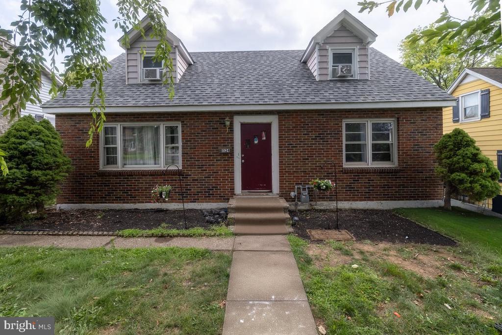 1524 Bushkill St, EASTON