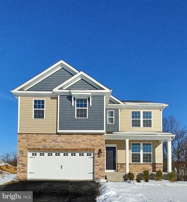 111 Winding Rd, Forks Township